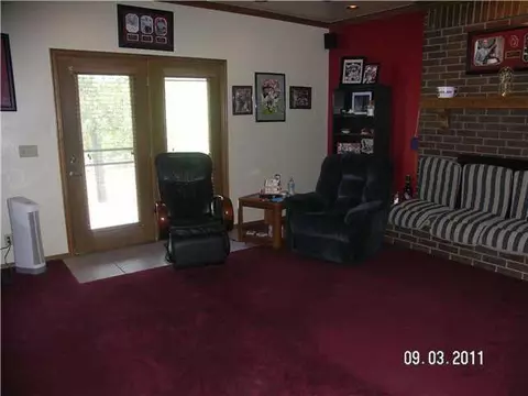 4550 S Pine St, Guthrie, OK 73044 photo 2
