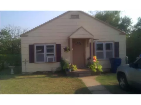 707 E Perkins, Guthrie, OK 73044 photo 1