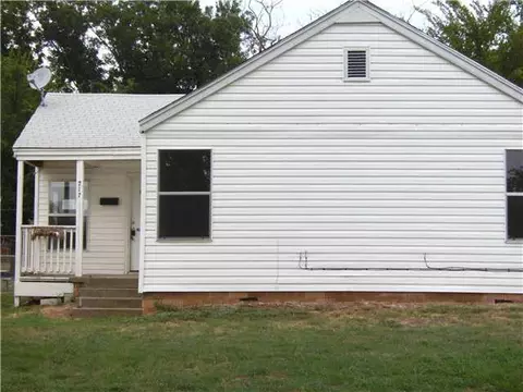 717 W Apache, Purcell, OK 73080 photo 1