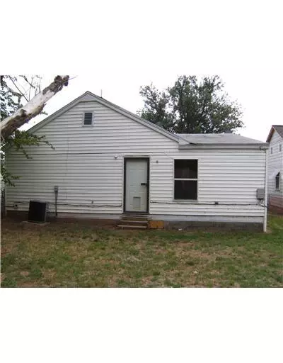 717 W Apache, Purcell, OK 73080 photo 2