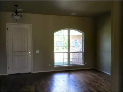 3115 Creekview Dr, Tuttle, OK 73089 photo 5