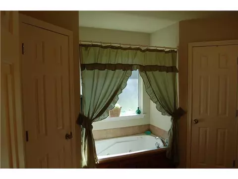 106 W End Ct, Tuttle, OK 73089 photo 13