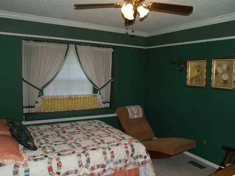 3733 N Riverside Dr, Bethany, OK 73008 photo 12