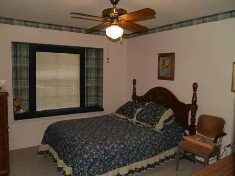 3733 N Riverside Dr, Bethany, OK 73008 photo 11