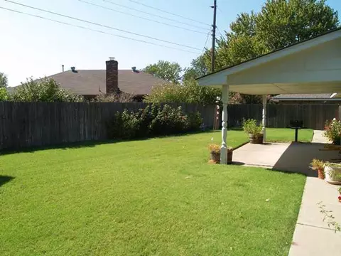 3733 N Riverside Dr, Bethany, OK 73008 photo 14