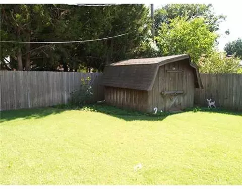 3733 N Riverside Dr, Bethany, OK 73008 photo 15