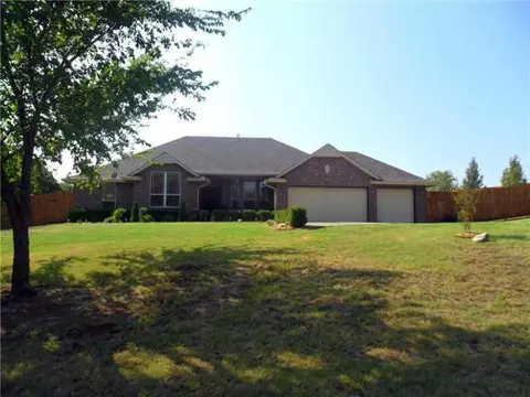1910 Riviera Dr, Tuttle, OK 73089 photo 1