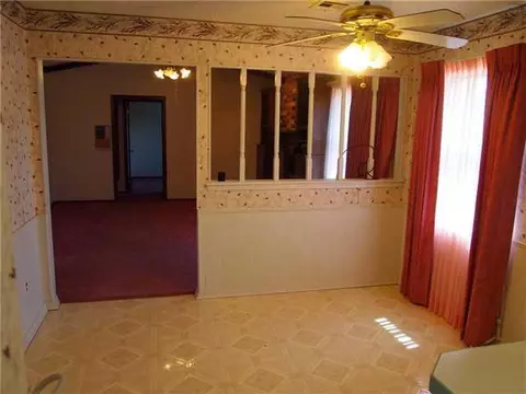 Undisclosed, Moore, OK 73160 photo 9