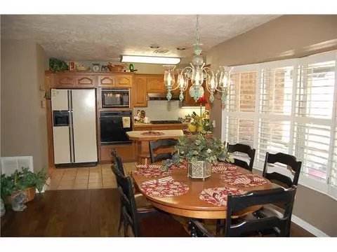 604 E Fox Ln, Newcastle, OK 73065 photo 3