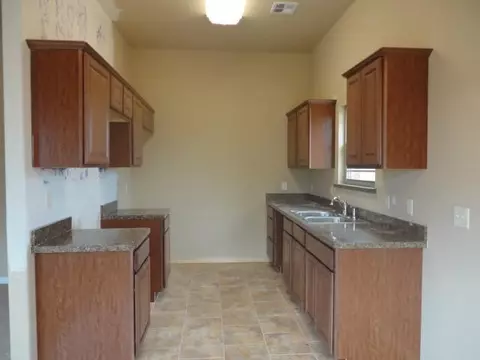 20664 Frontier Pl, Harrah, OK 73045 photo 4