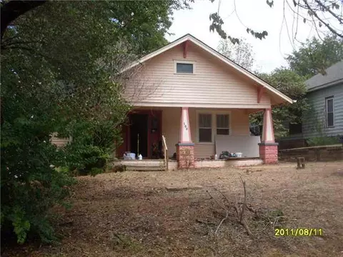 102 E Washington Ave, Guthrie, OK 73044 photo 1