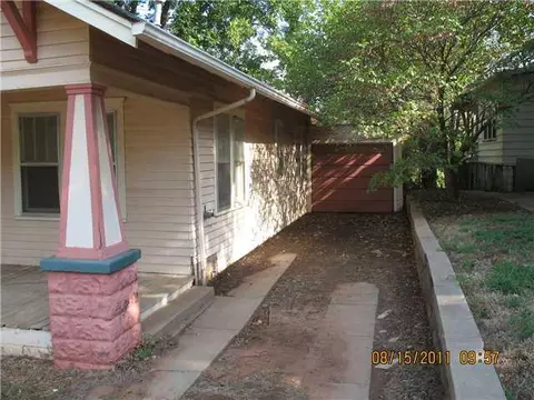 102 E Washington Ave, Guthrie, OK 73044 photo 15