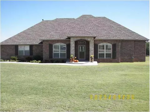 1004 Whispering Ridge Dr, Tuttle, OK 73089 photo 1