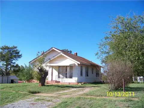 524 E 11th, Chandler, OK 74834 photo 2