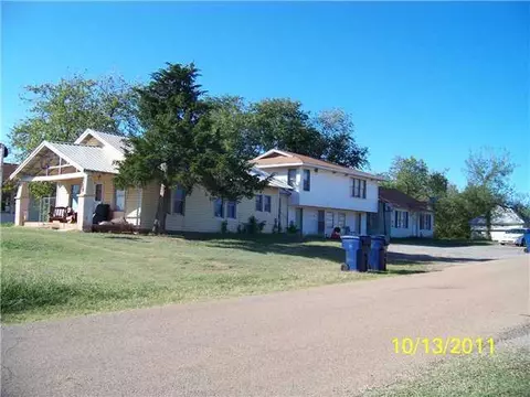 524 E 11th, Chandler, OK 74834 photo 1