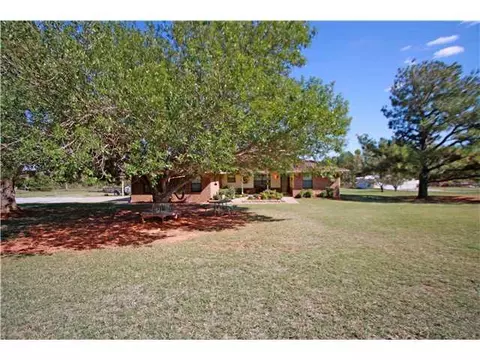 602 Cedar Springs Dr, Tuttle, OK 73089 photo 2