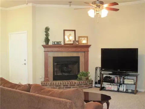 609 Esther Dr, Tuttle, OK 73089 photo 9