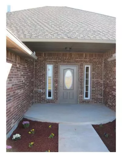 609 Esther Dr, Tuttle, OK 73089 photo 3