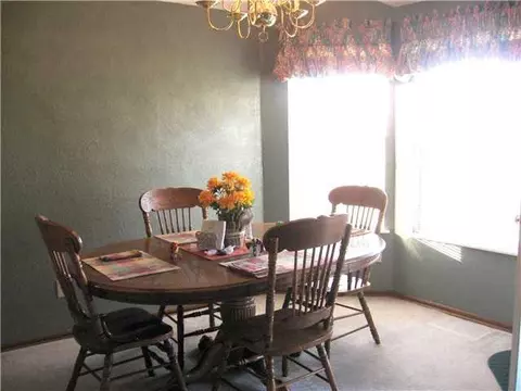 9451 E Franklin Rd, Norman, OK 73026 photo 4