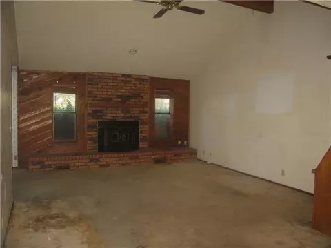 217 Crest Pl, Norman, OK 73071 photo 3