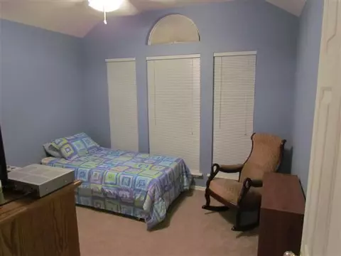 217 Red Rock Rd, Tuttle, OK 73089 photo 11