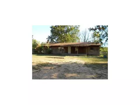704 E Choctaw, Broken Bow, OK 74728 photo 1