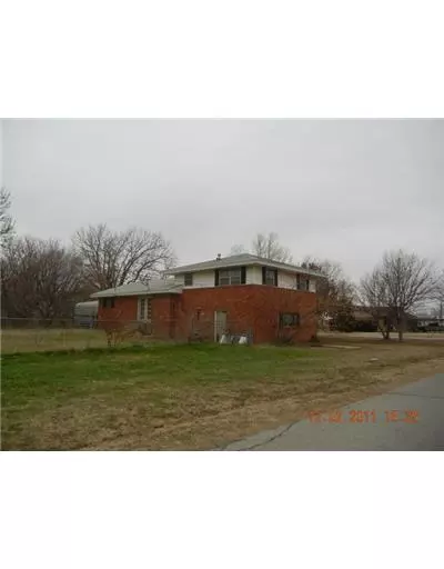 512 Willow St, Tuttle, OK 73089 photo 11