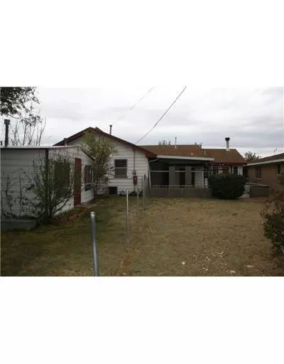 205 Paul Ave, Guymon, OK 73942 photo 2