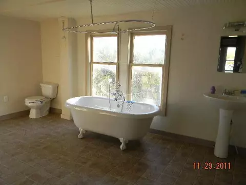 622 N 3rd Ave, Durant, OK 74701 photo 7
