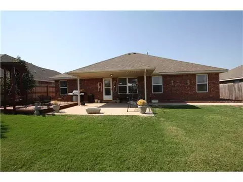 807 Elder Ln, Mustang, OK 73064 photo 20
