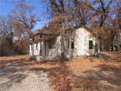 10 Wildwood Dr, Mcloud, OK 74851 photo 1