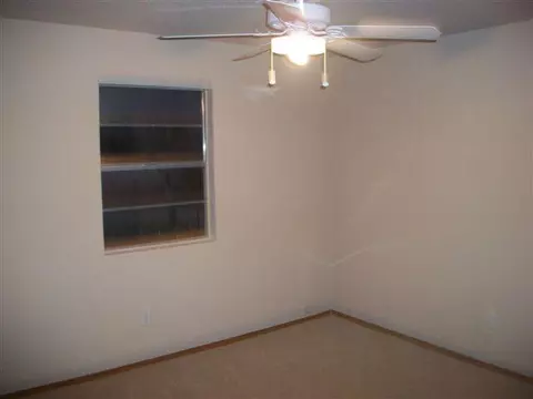 9401 E Cedar Hl, Noble, OK 73068 photo 5