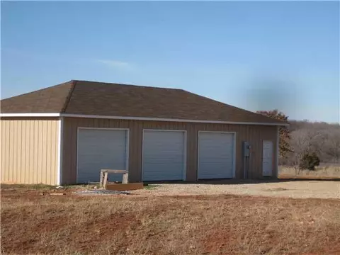 122 Terry Ln, Mcloud, OK 74851 photo 2