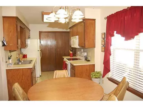1302 Silver Maple Ln, Noble, OK 73068 photo 8