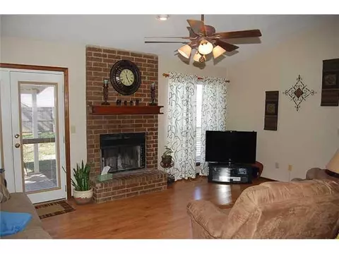 1302 Silver Maple Ln, Noble, OK 73068 photo 4