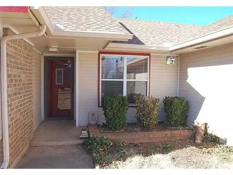1302 Silver Maple Ln, Noble, OK 73068 photo 2