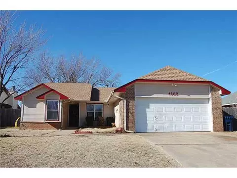 1302 Silver Maple Ln, Noble, OK 73068 photo 1