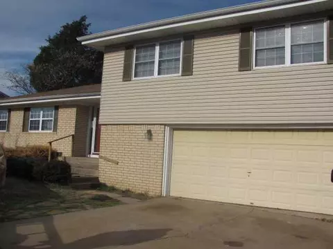 1605 E Comanche Ave, Mcalester, OK 74501 photo 1
