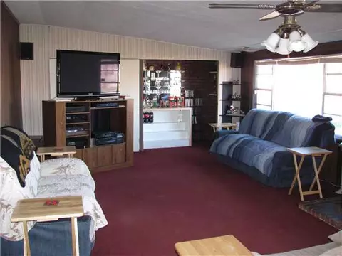 301 S Cedar St, Crescent, OK 73028 photo 7