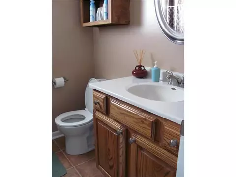 301 S Cedar St, Crescent, OK 73028 photo 10