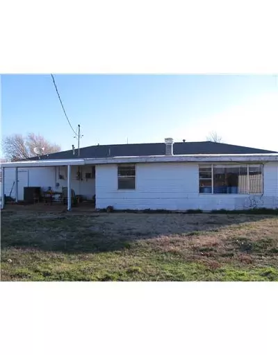 301 S Cedar St, Crescent, OK 73028 photo 16