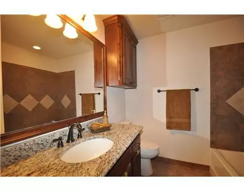 9320 Megans Way, Mcloud, OK 74851 photo 11