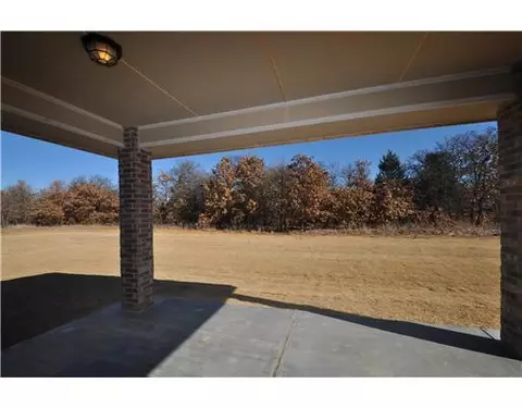9320 Megans Way, Mcloud, OK 74851 photo 13