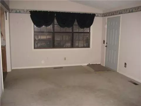 921 N Cimarron, Tuttle, OK 73089 photo 3