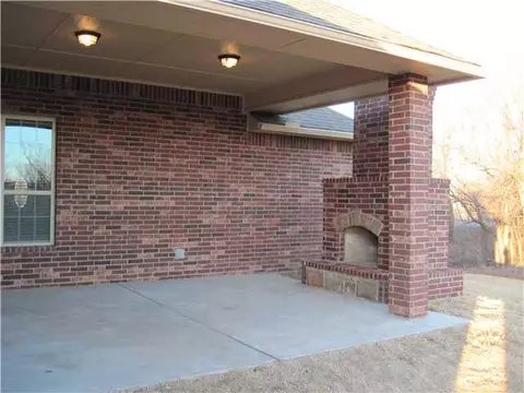 3018 Creekview Dr, Tuttle, OK 73089 photo 4