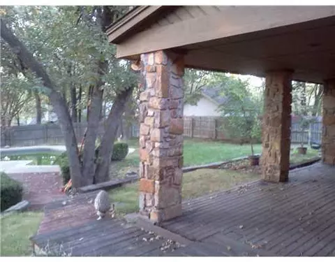 3205 S Adobe Dr, Edmond, OK 73013 photo 7