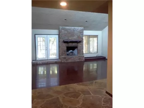 3205 S Adobe Dr, Edmond, OK 73013 photo 2