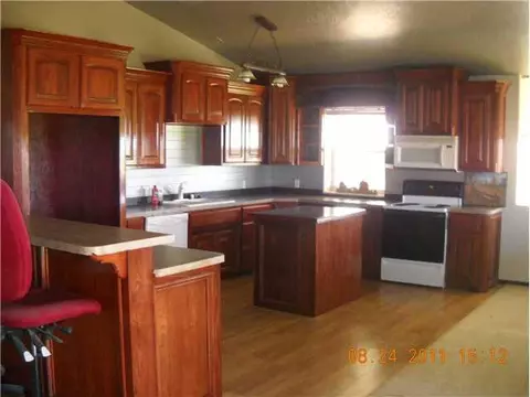 809 Avery Dr, Blanchard, OK 73010 photo 3