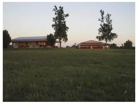 809 Avery Dr, Blanchard, OK 73010 photo 2