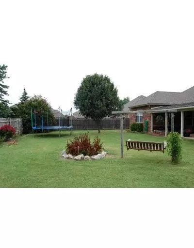 112 Bailey Ct, Norman, OK 73072 photo 2